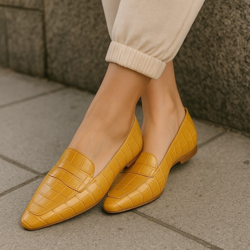 ❄️ Cato | Yellow Croc-Embossed Loafers Vegan Boho Size 8